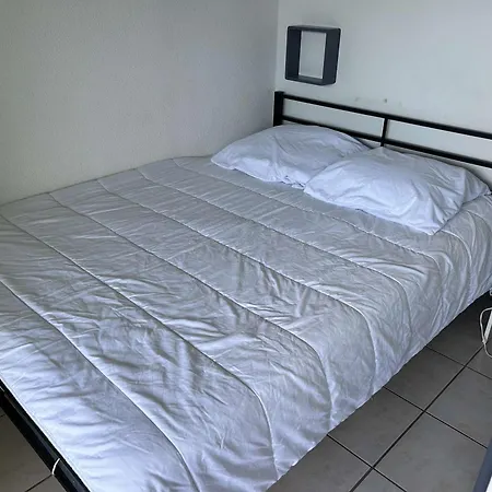 Apartamento Avec Piscine, Terrasse Et Climatisation - 5 Couchages - Grau-du-roi - Fr-1-250-290 Le Grau-du-Roi