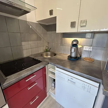 Avec Piscine, Terrasse Et Climatisation - 5 Couchages - Grau-du-roi - Fr-1-250-290