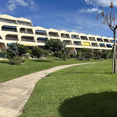 Apartment Avec Piscine, Terrasse Et Climatisation - 5 Couchages - Grau-du-roi - Fr-1-250-290 Le Grau-du-Roi